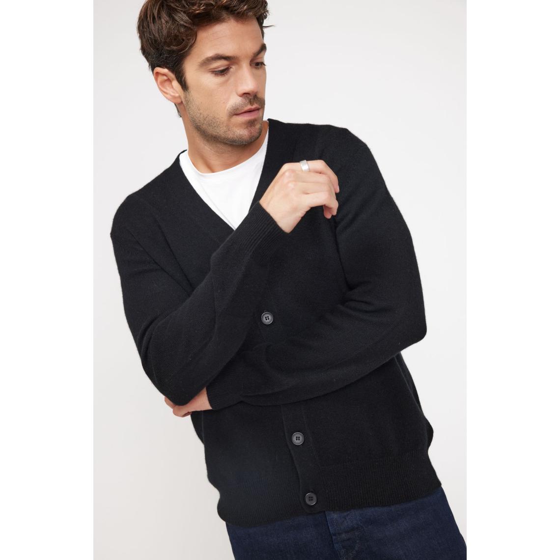 cardigan-noir-homme-557yjn-1.jpg
