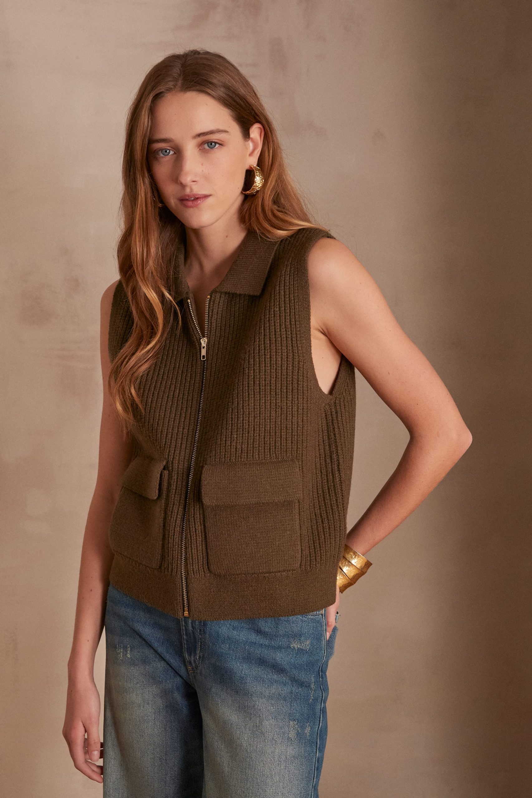 gilet-laine-sans-manche-femme-039puo-1.jpg