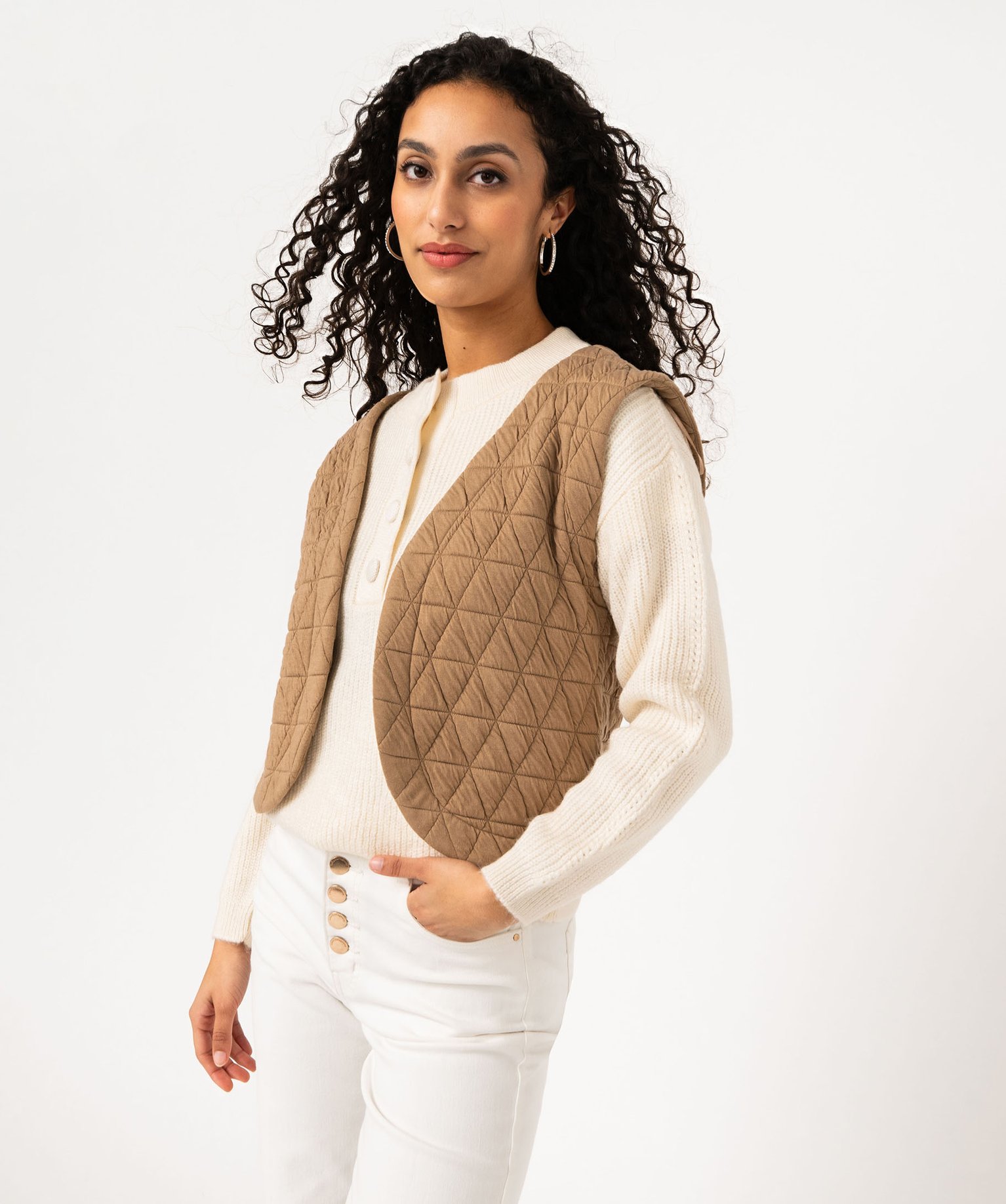 gilet-matelasse-sans-manche-femme-069rcx.jpg