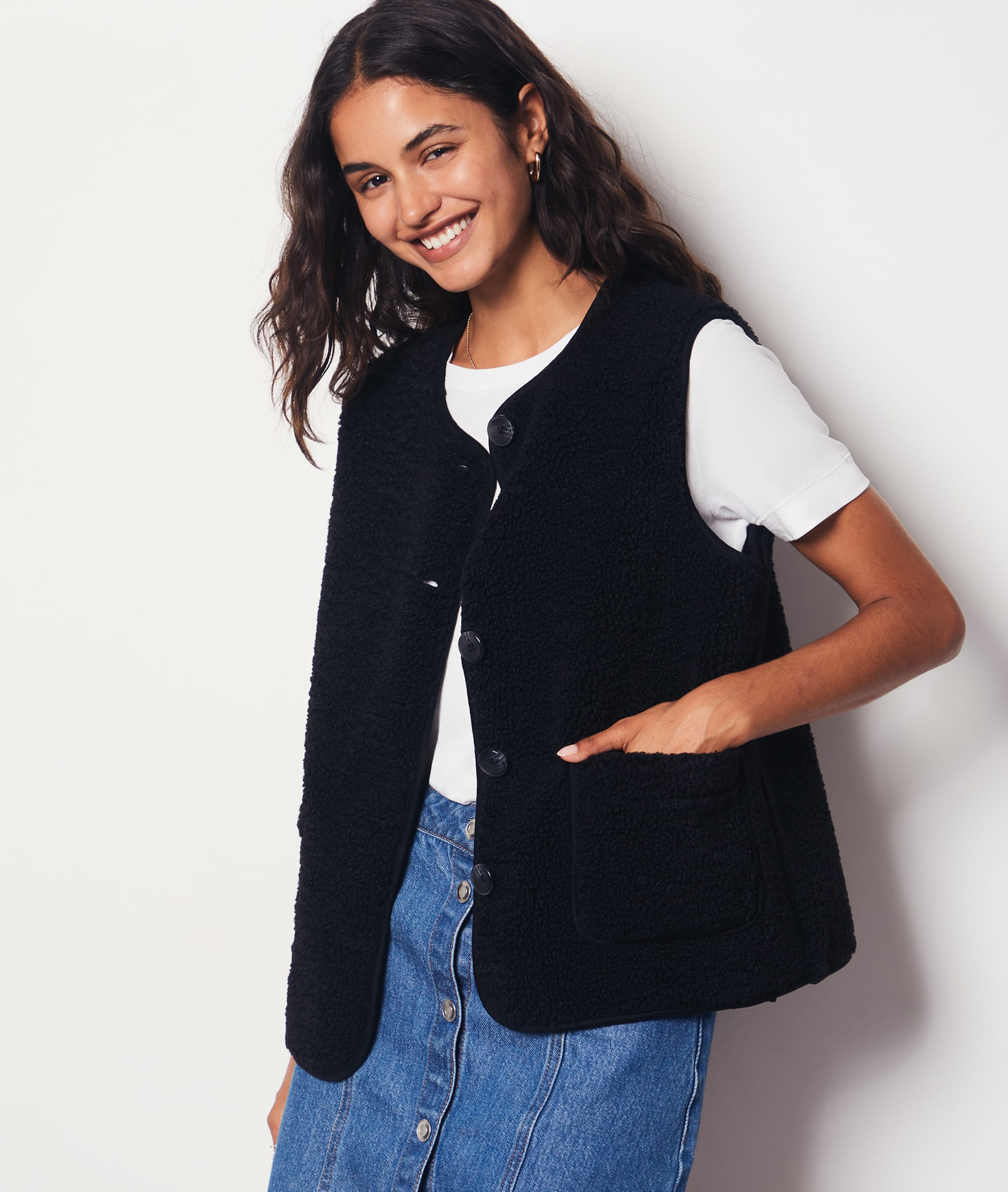 gilet-sans-manche-noir-988igk-1.jpg